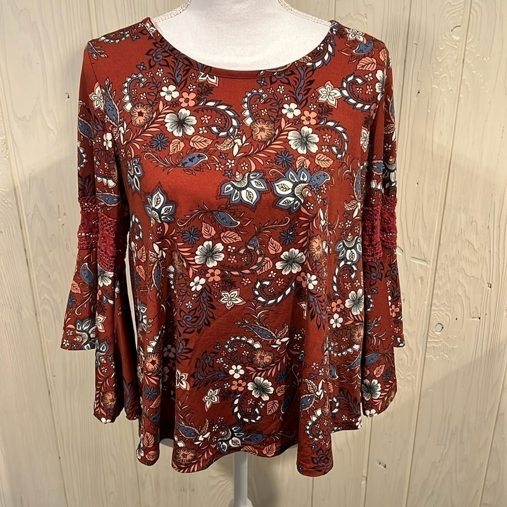 Inseparable Boho Three Quarter Length Bell Sleeves Blouse, Size S